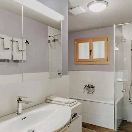 Giferblick By Interhome Apartamento