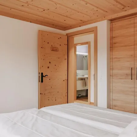 Giferblick By Interhome Apartamento Gstaad